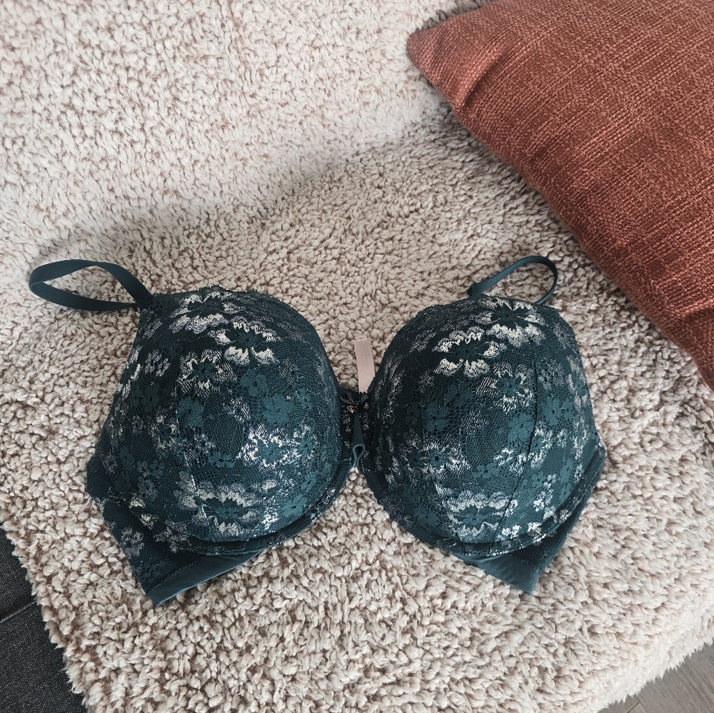 Elegant Lace Women's Bra - Green Body By Victoria Perfect Shape